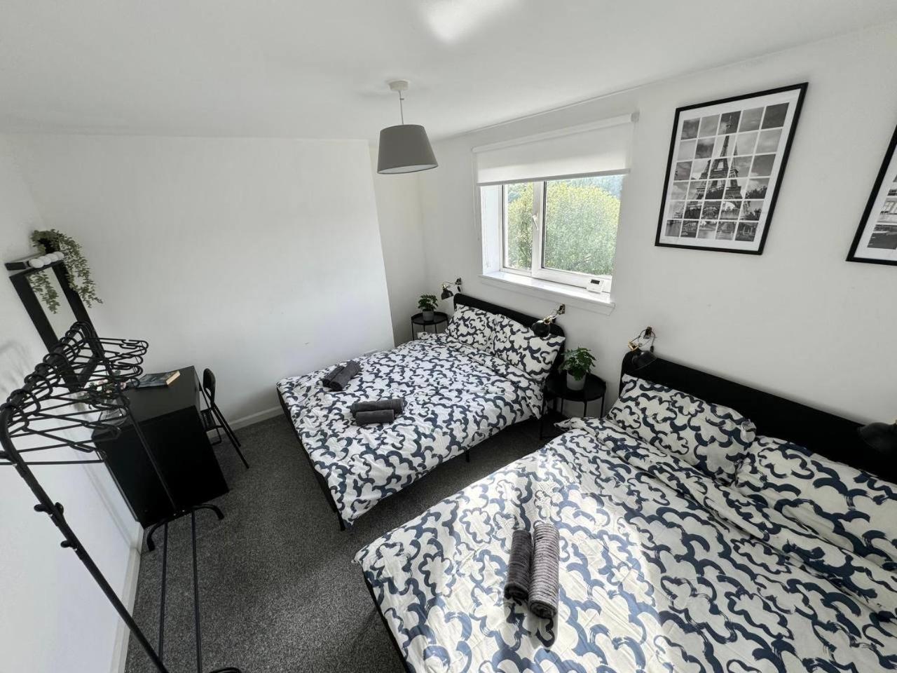 Clydebank Brand New 3Bdr Home, Glasgow Exterior photo